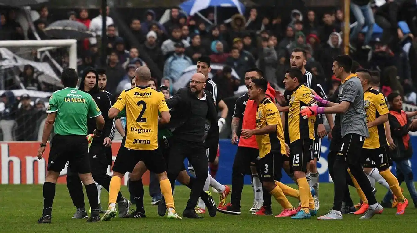 Nacional B: finalmente, ascendió Riestra