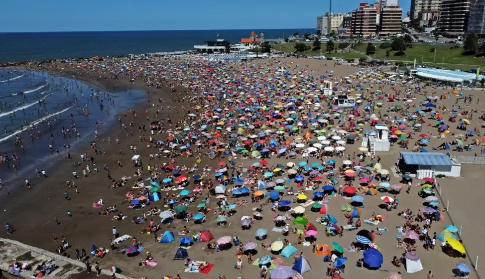 Las playas de la ciudad, repletas.