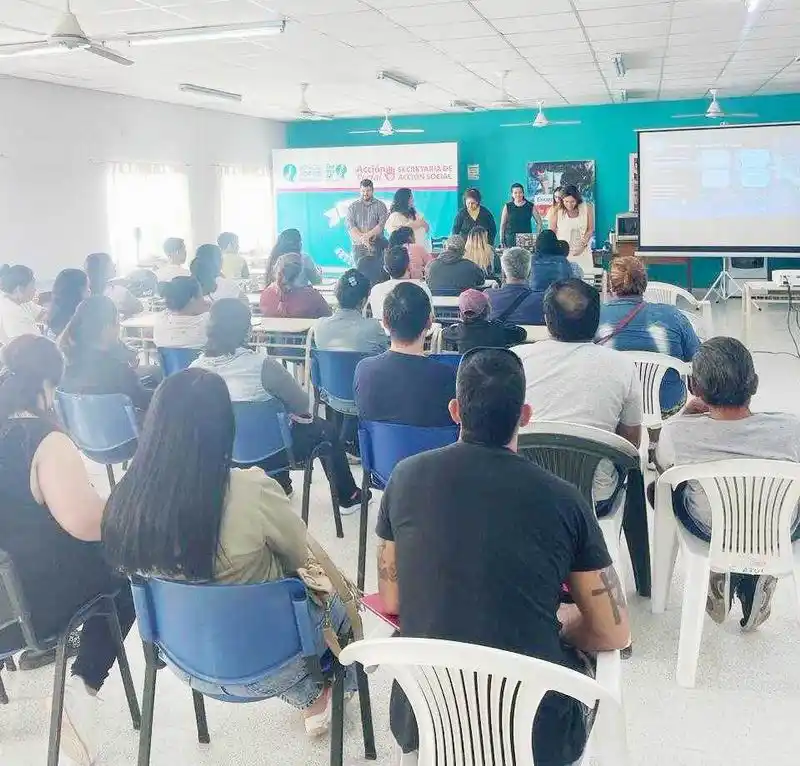 Cursos de iniciación laboral a
beneficiarios de Potenciar Trabajo