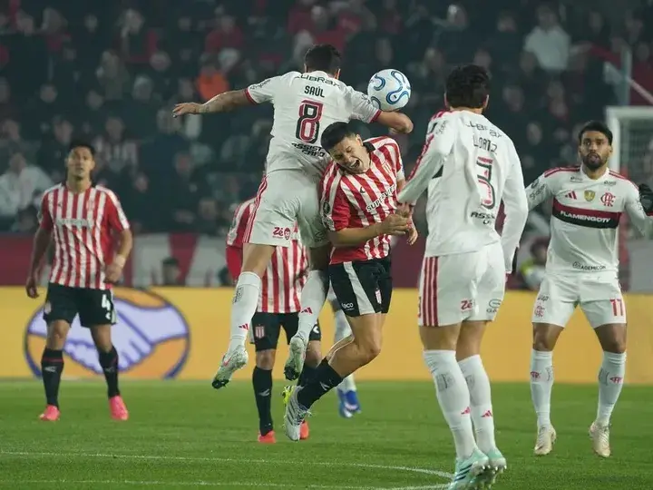 El Pincha y el Mengao igualaron 0 a 0 en La Plata. La revancha se juega el 22 en el Maracaná. Foto:DA