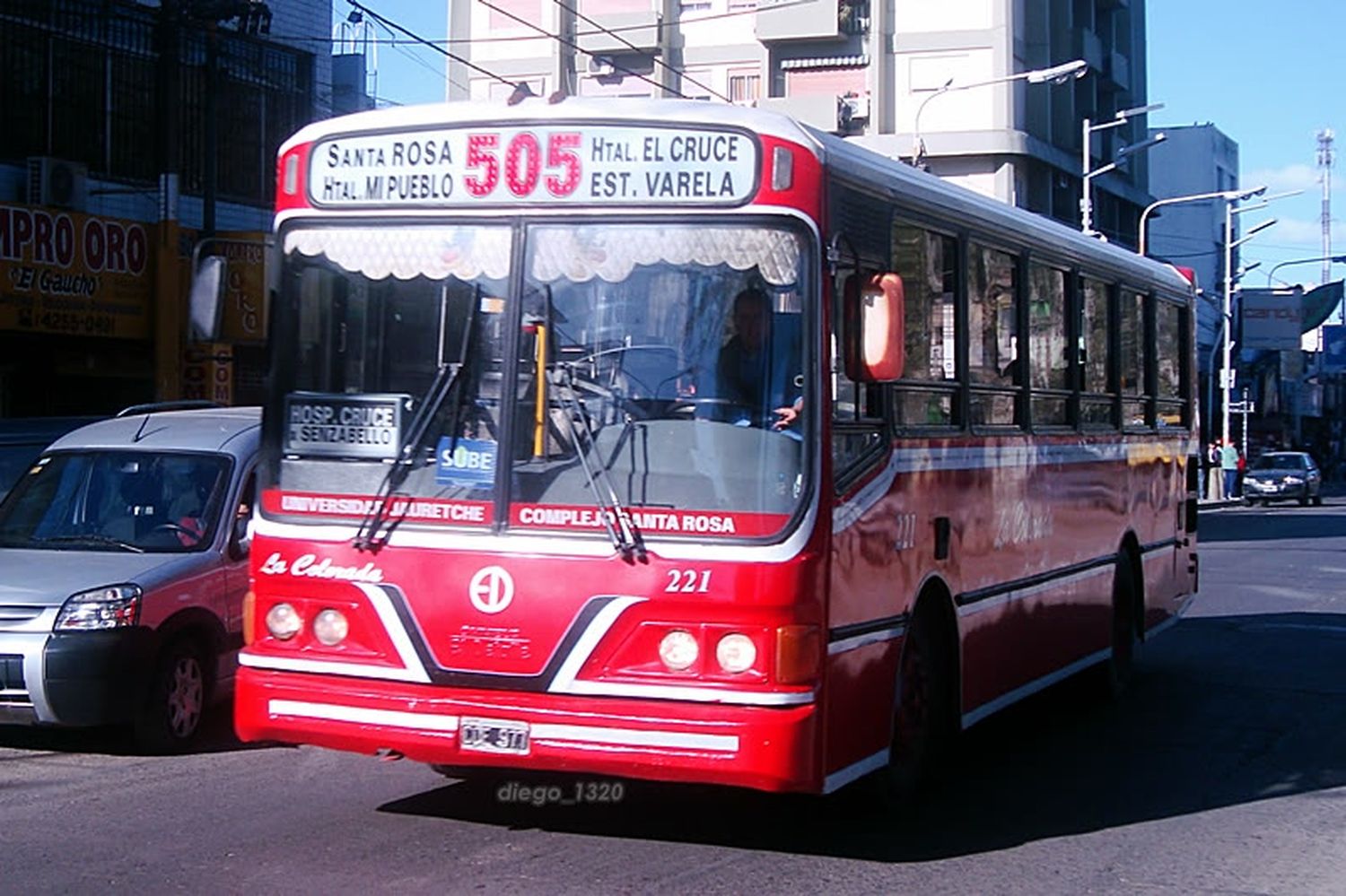 Choferes de la línea 505 realizan un paro en reclamo de seguridad