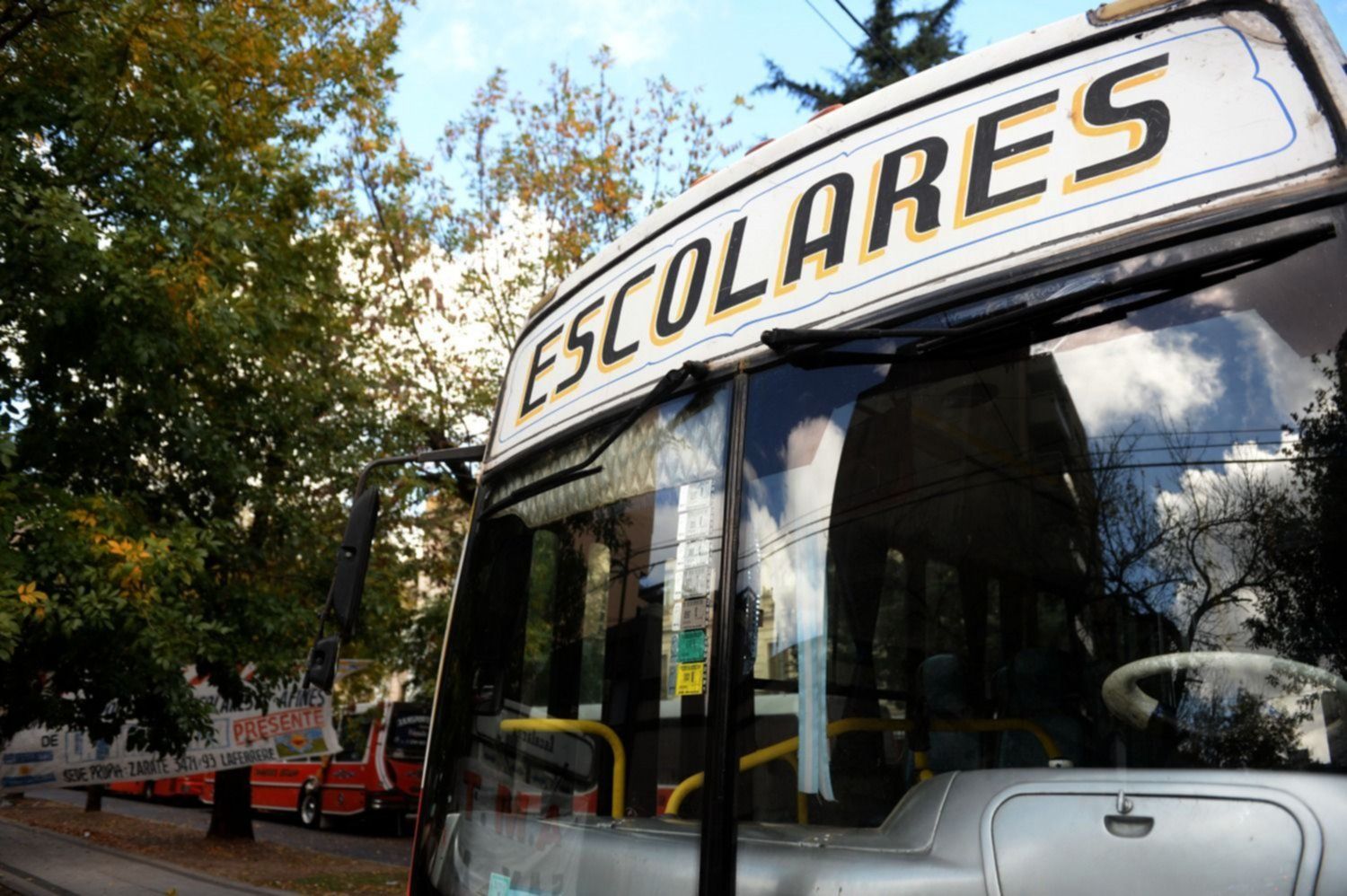 Escuelas sin transporte: el lunes habrá marcha de protesta si no hay soluciones