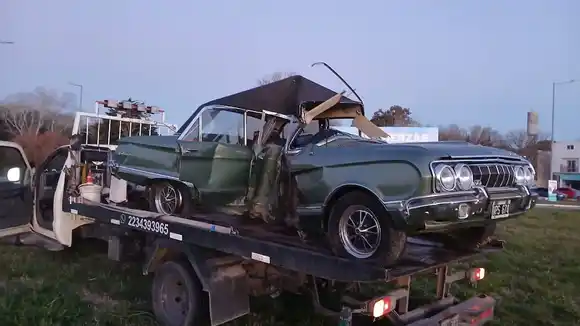 Compró su auto soñado y lo chocó minutos después en la Ruta 11