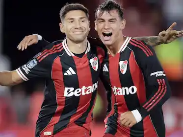 River venció 2 a 1 a Huracán por  en el debut de Coudet como DT. Foto:TN