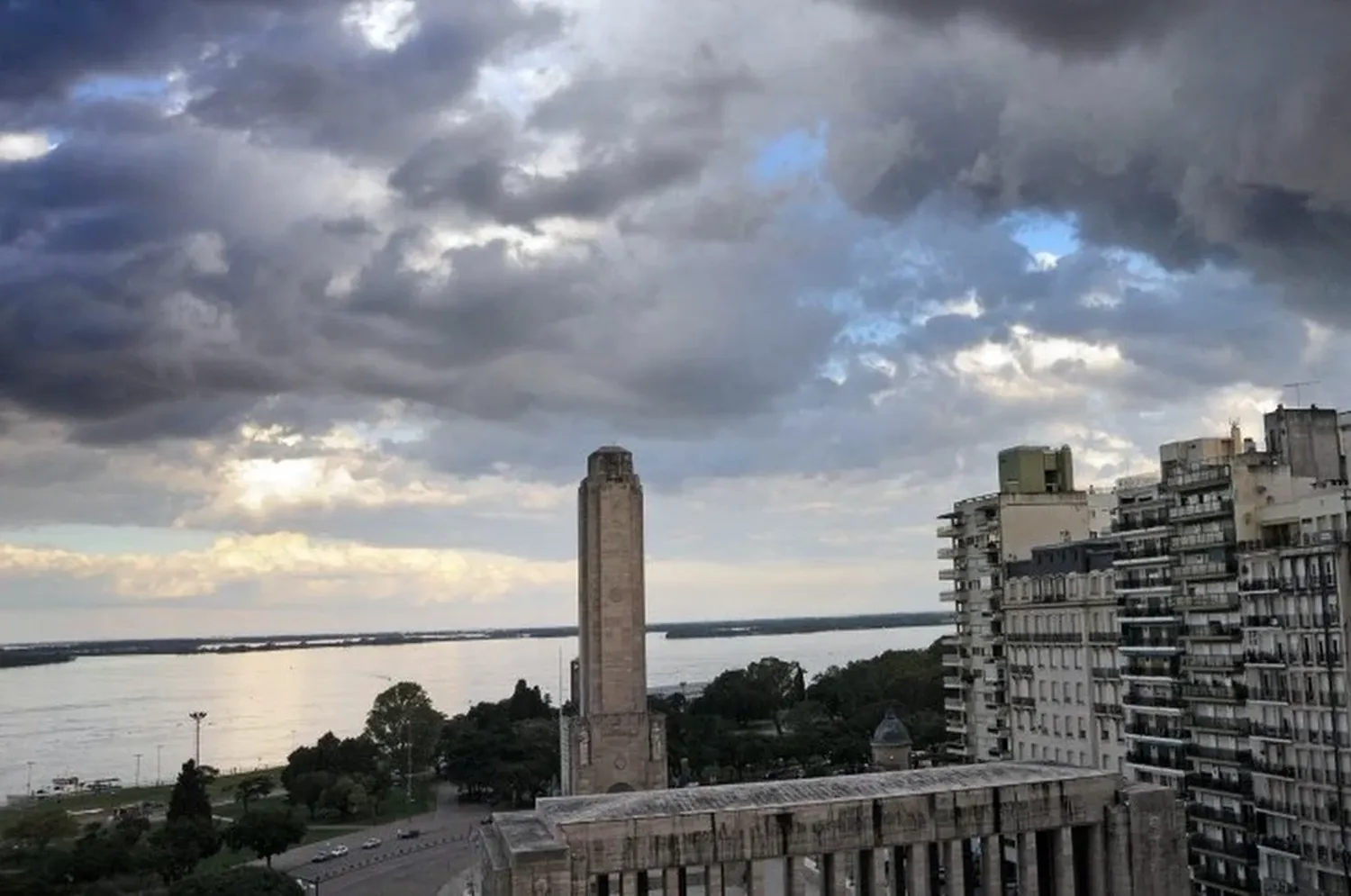 La falta de pago de Nación provocó que las obras en el Monumento se paralizaran. Foto: Archivo