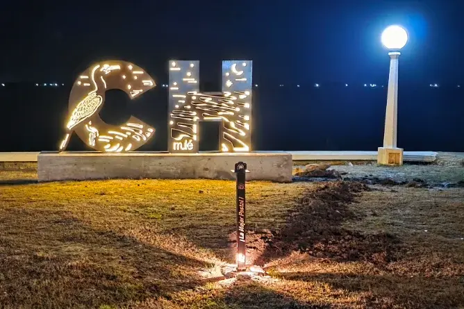 La costanera de Chascomús ya tiene su primer punto selfie: el Parador Mulé inauguró una nueva atracción para redes sociales