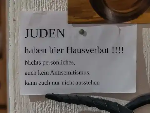 Un cartel antisemita desató una ola de indignación en Alemania