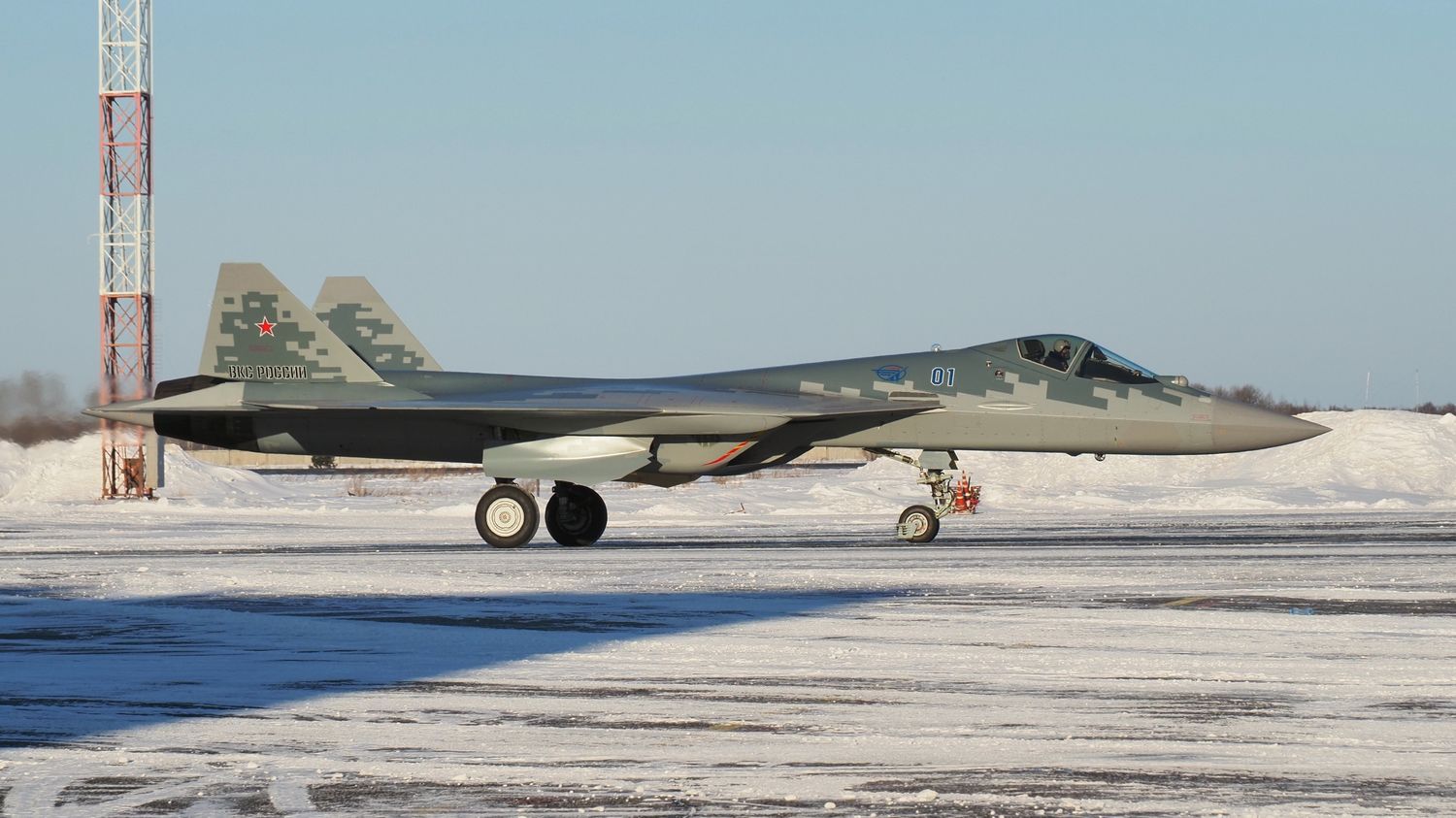 La Fuerza Aérea Rusa recibe su primer Su-57 Felon de serie