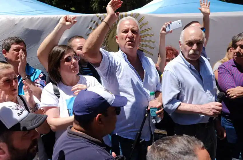 Municipales ratificaron el paro de tres días