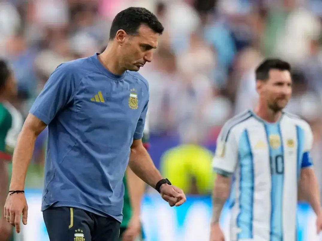 Scaloni pensé una formación suplente para el último partido del grupo.
