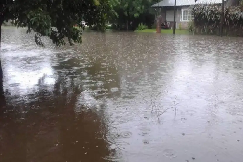 Entre Ríos: La lluvia provocó desborde de arroyos y anegamientos
