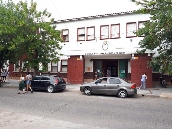 Por falta de agua, varias escuelas suspendieron las clases