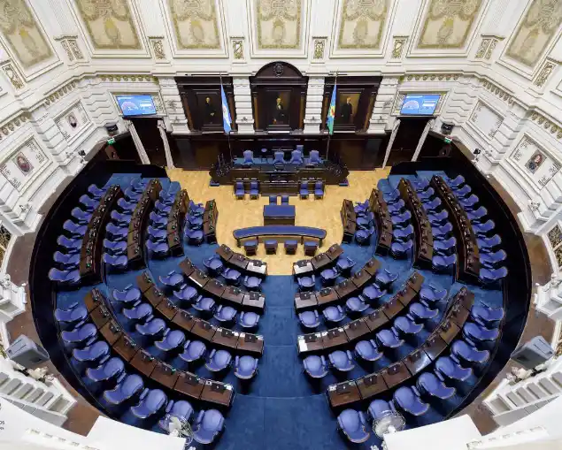 El ajuste de la política: Ingresó el proyecto de Vidal para recortar $ 2500 millones a la Legislatura