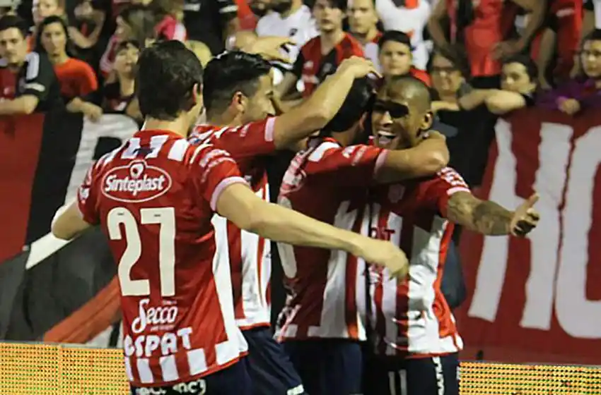 Zabala y Rius, los que saben lo que es marcarle a la Lepra