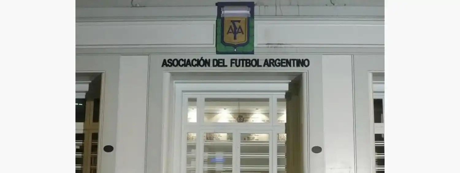 Por disposición de la FIFA, el 28 de abril habrá elecciones en AFA