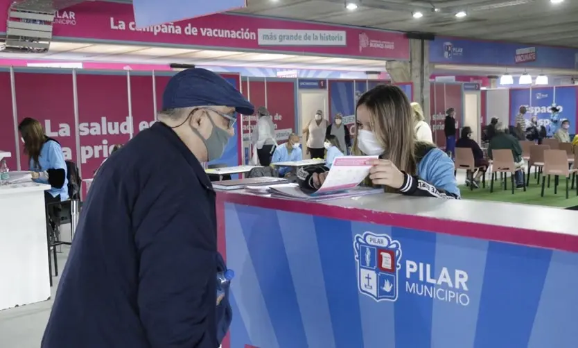Mayores de 70 años podrán vacunarse contra el coronavirus sin inscripción previa en la provincia