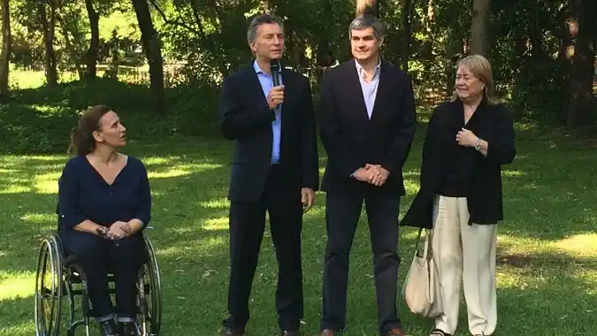Macri presentó su gabinete: "Es el mejor equipo en 50 años"