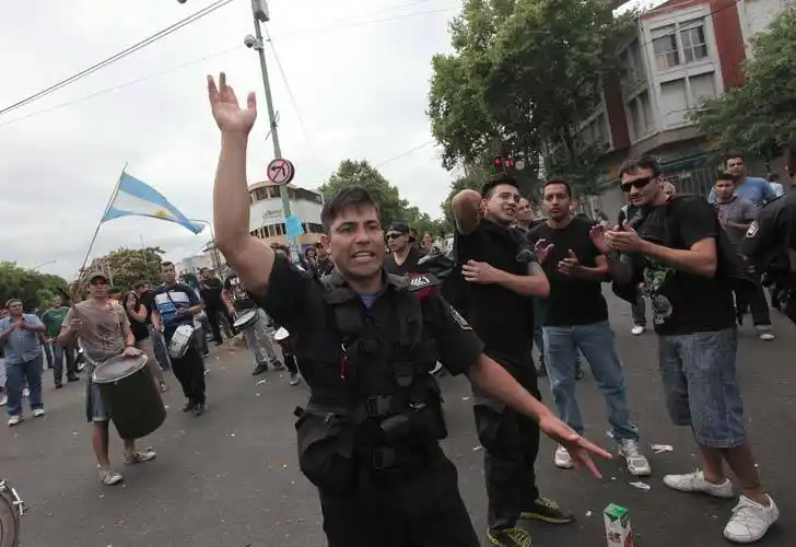 Se mantienen las protestas policiales en varios puntos del país