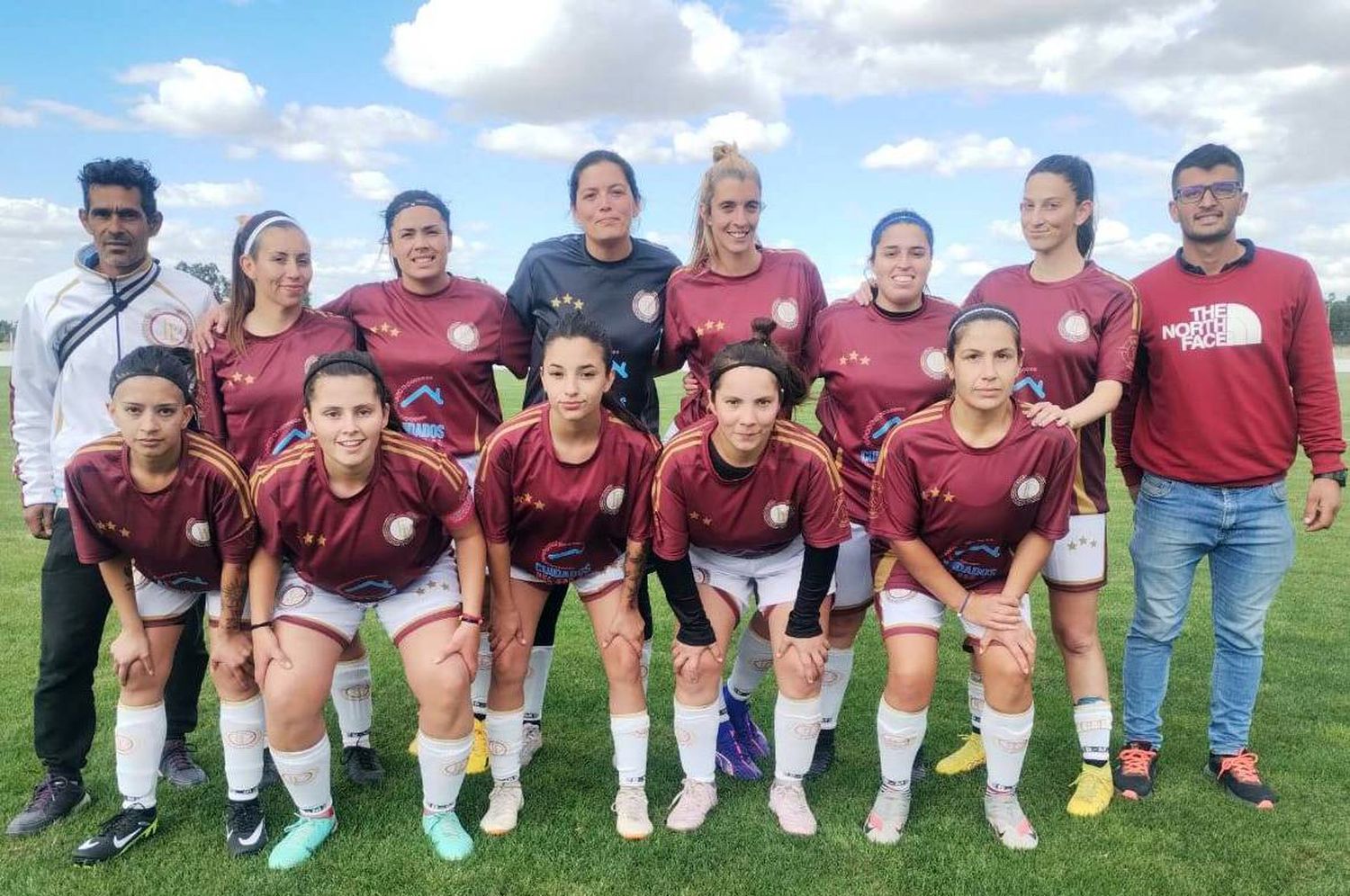 El Principio. Las chicas del club del barrio Sudoeste enfrentarán a Villa Díaz Vélez