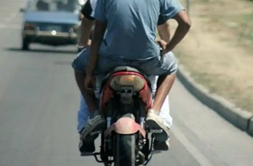 Revelan detalles del caso del hombre baleado: se autodisparó en la cintura mientras viajaba en moto