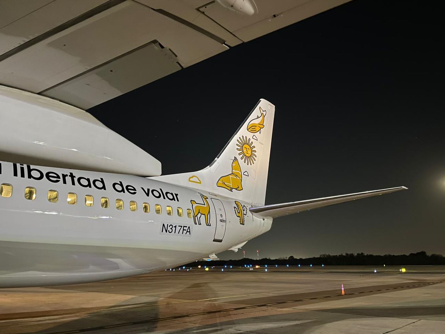 Flybondi incorporates a twelfth Boeing 737-800