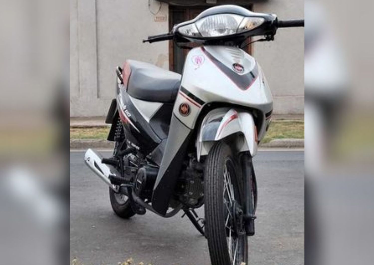 Moto robada en Independencia al 1105