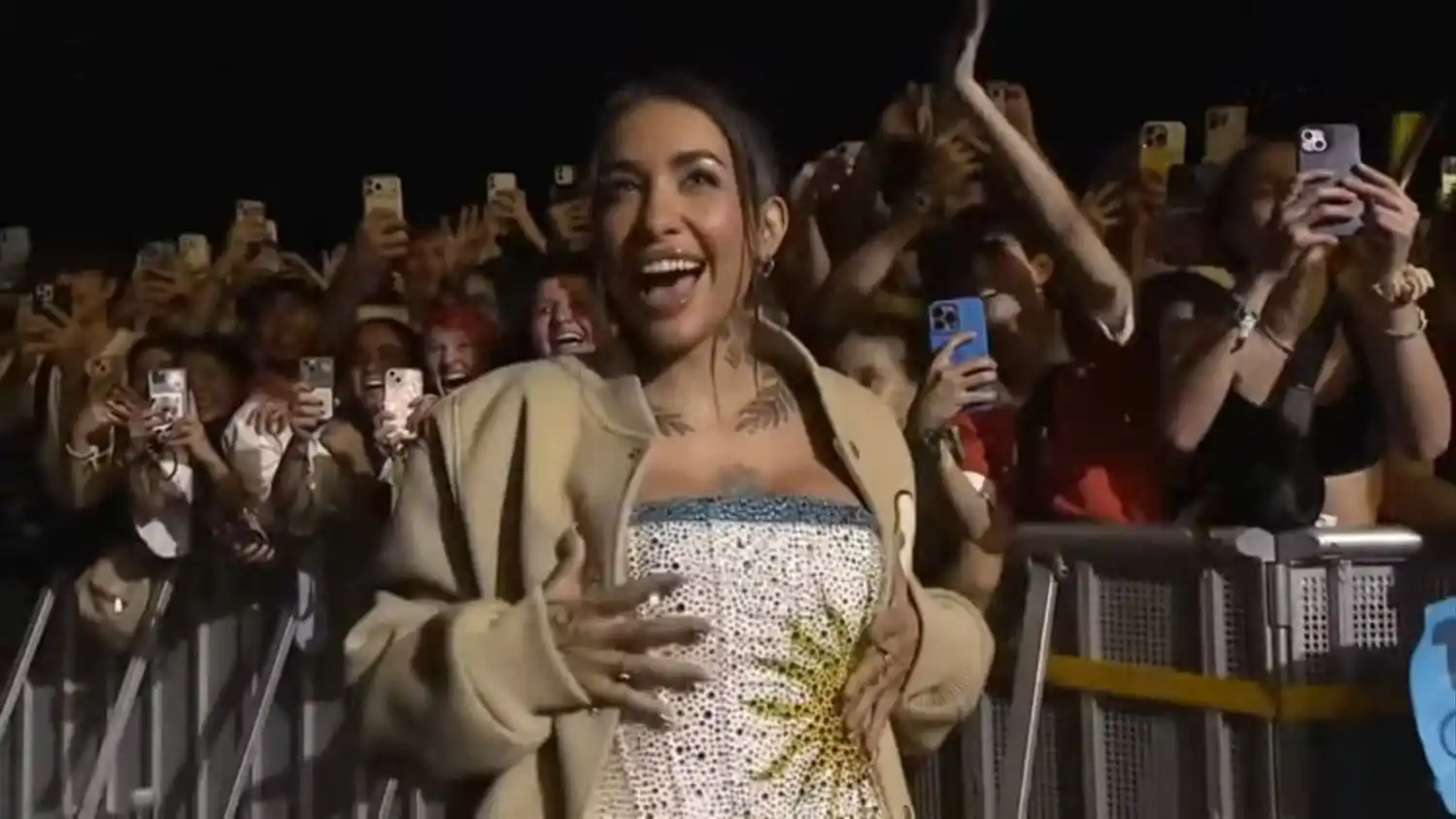 María Becerra en el show de Sabrina Carpenter - 2