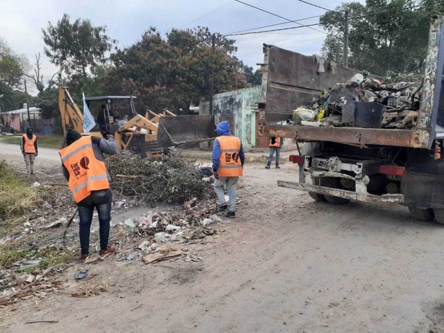 El Municipio profundizó el plan de limpieza integral en un vasto sector del ejido urbano