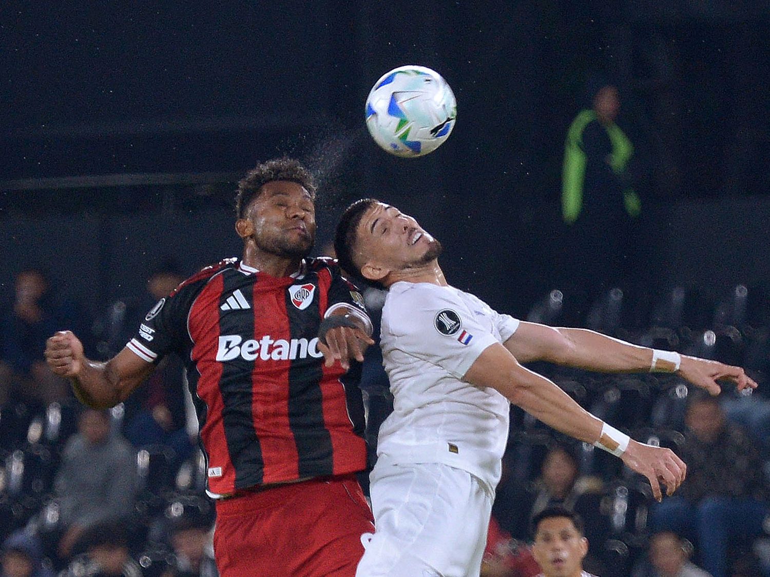 River mejoró en el final, pero no salió del empate