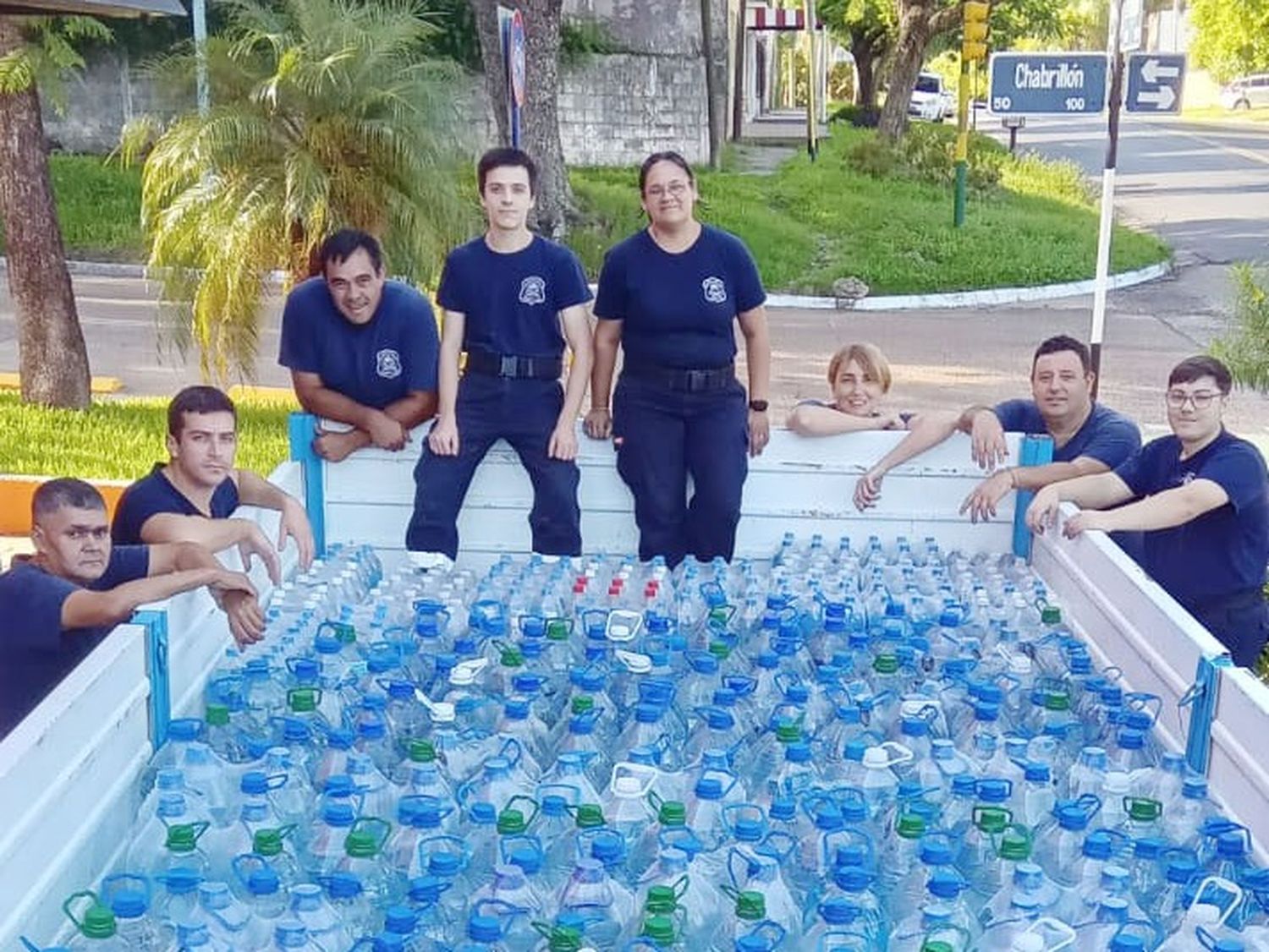 Bomberos Voluntarios de Concordia recolectaron más de 4.000 litros de agua