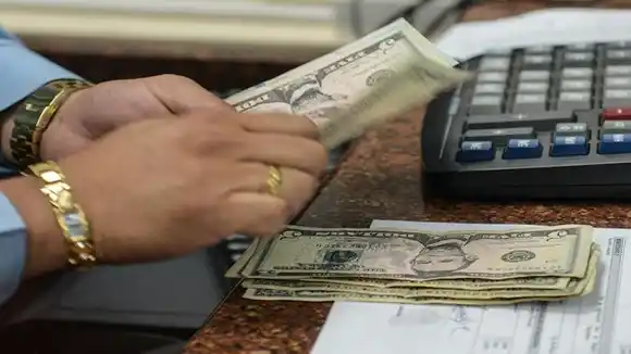 ¡INFLACIÓN SIN TREGUA! Las razones de Maduro para autorizar las cuentas en dólares