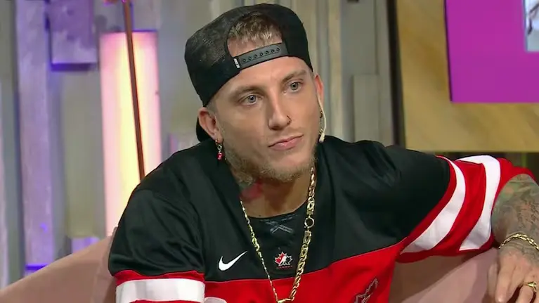 El Polaco. Con una nueva canción