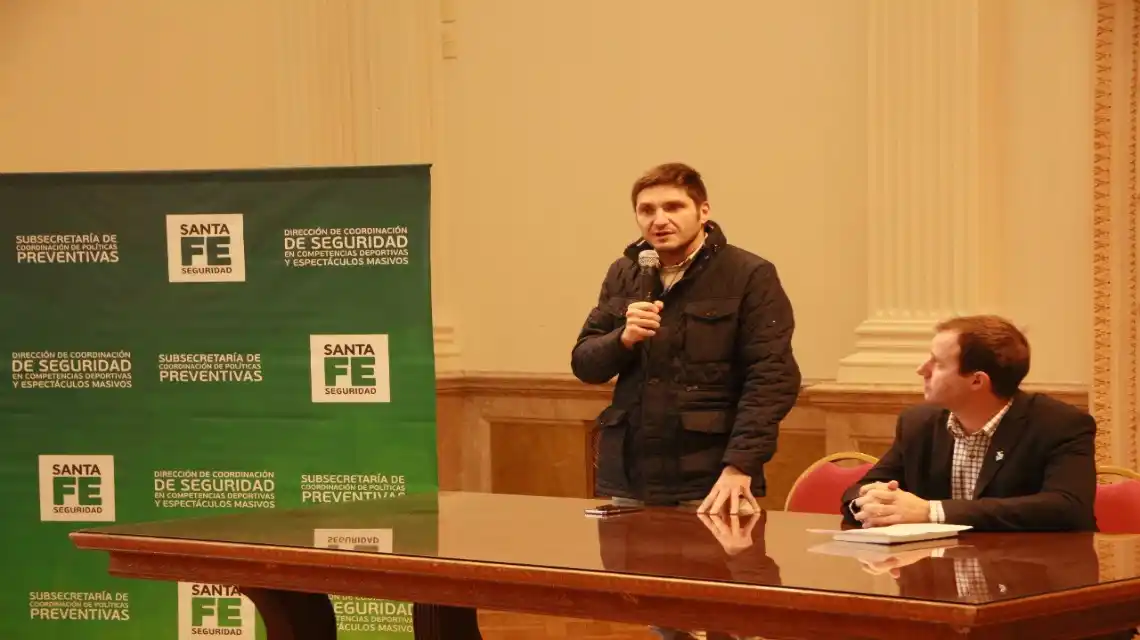 Comunicación y violencia: Pullaro encabezó el Foro de Periodistas