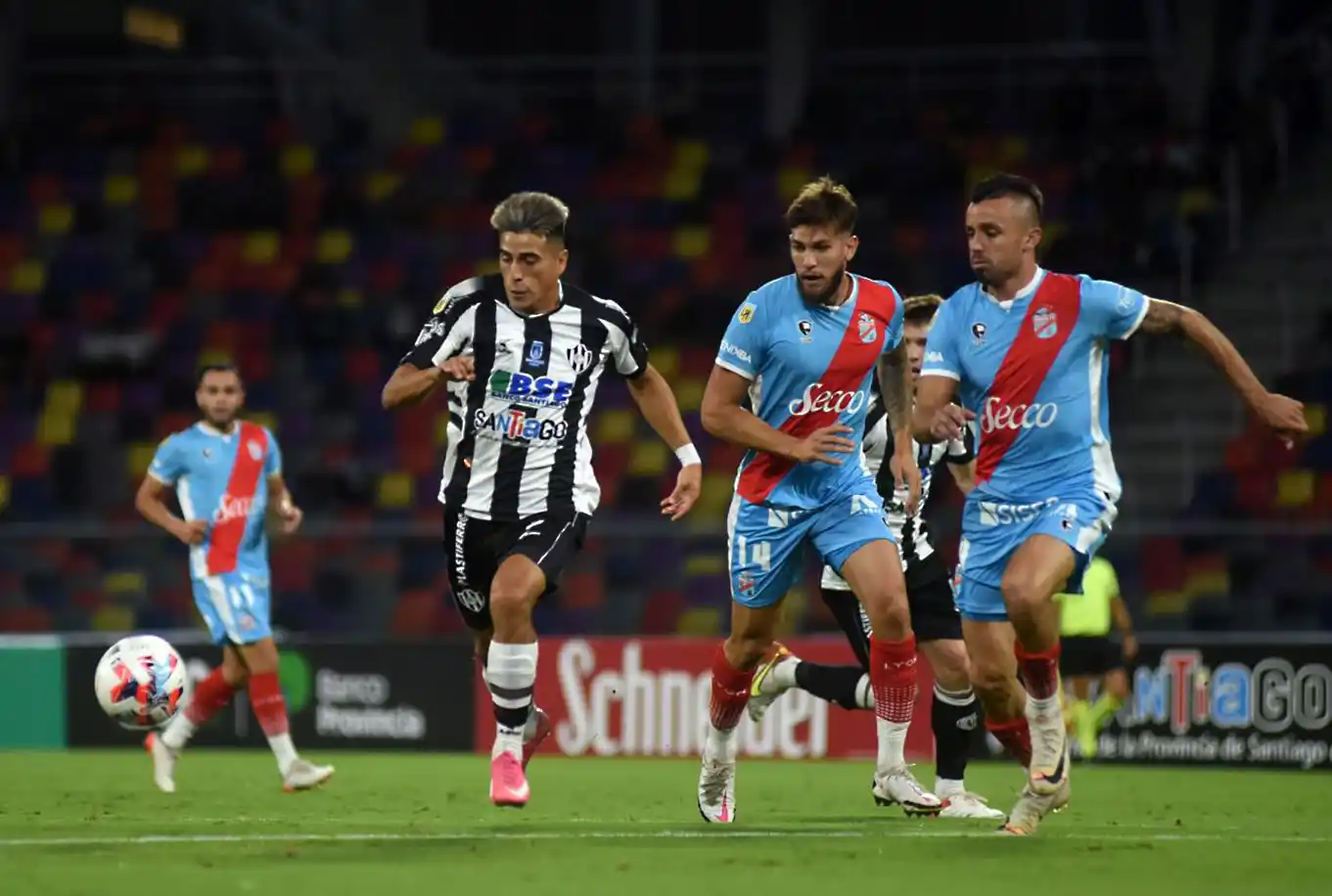 González Metilli anotó en el empate ante Arsenal