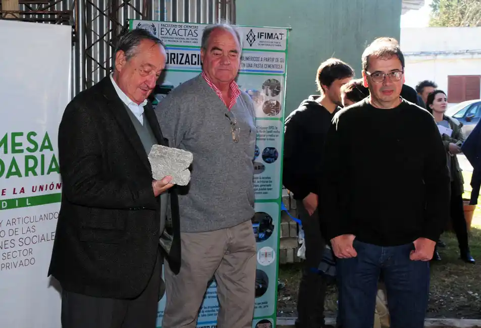 Se presentó el proyecto para elaborar ladrillos a partir de telgopor reciclado 
