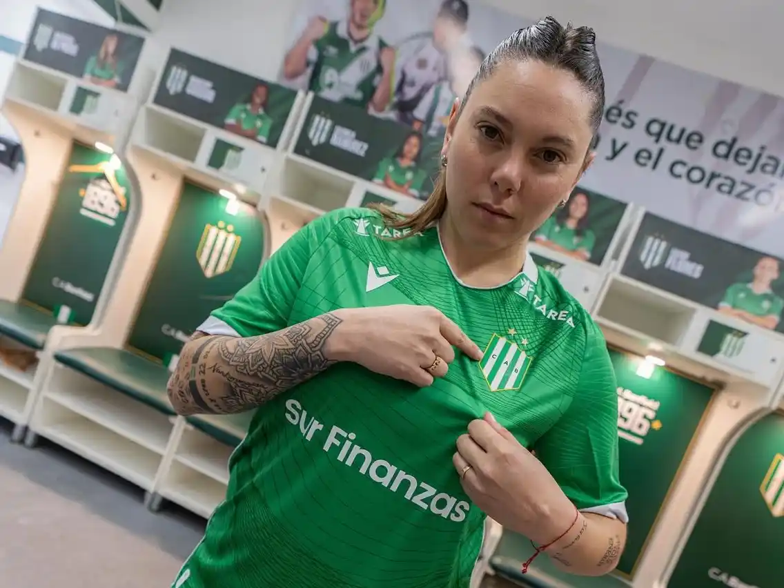 Mili durante su presentación como jugadora de Banfield