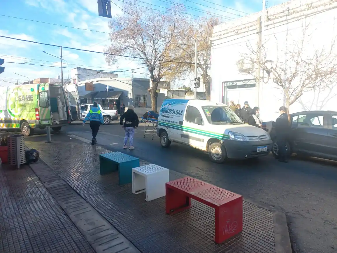 El siniestro se produjo en la esquina de Quintana y Ameghino.