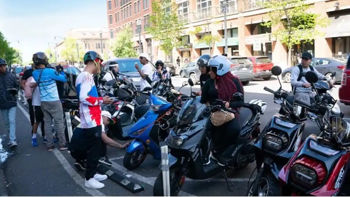 ALERTAN que MIGRANTES VENEZOLANOS trabajan como “delivery” de manera ilegal en EE. UU.