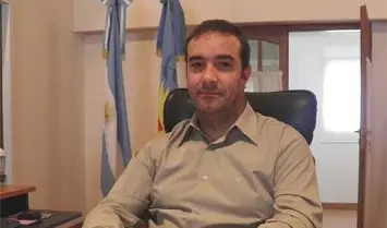 Puán: Castelli aseguró que el pago a estatales "está solucionado"