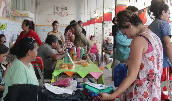 Moneda Par: El intercambio solidario de bienes y servicios que llegó a los celulares