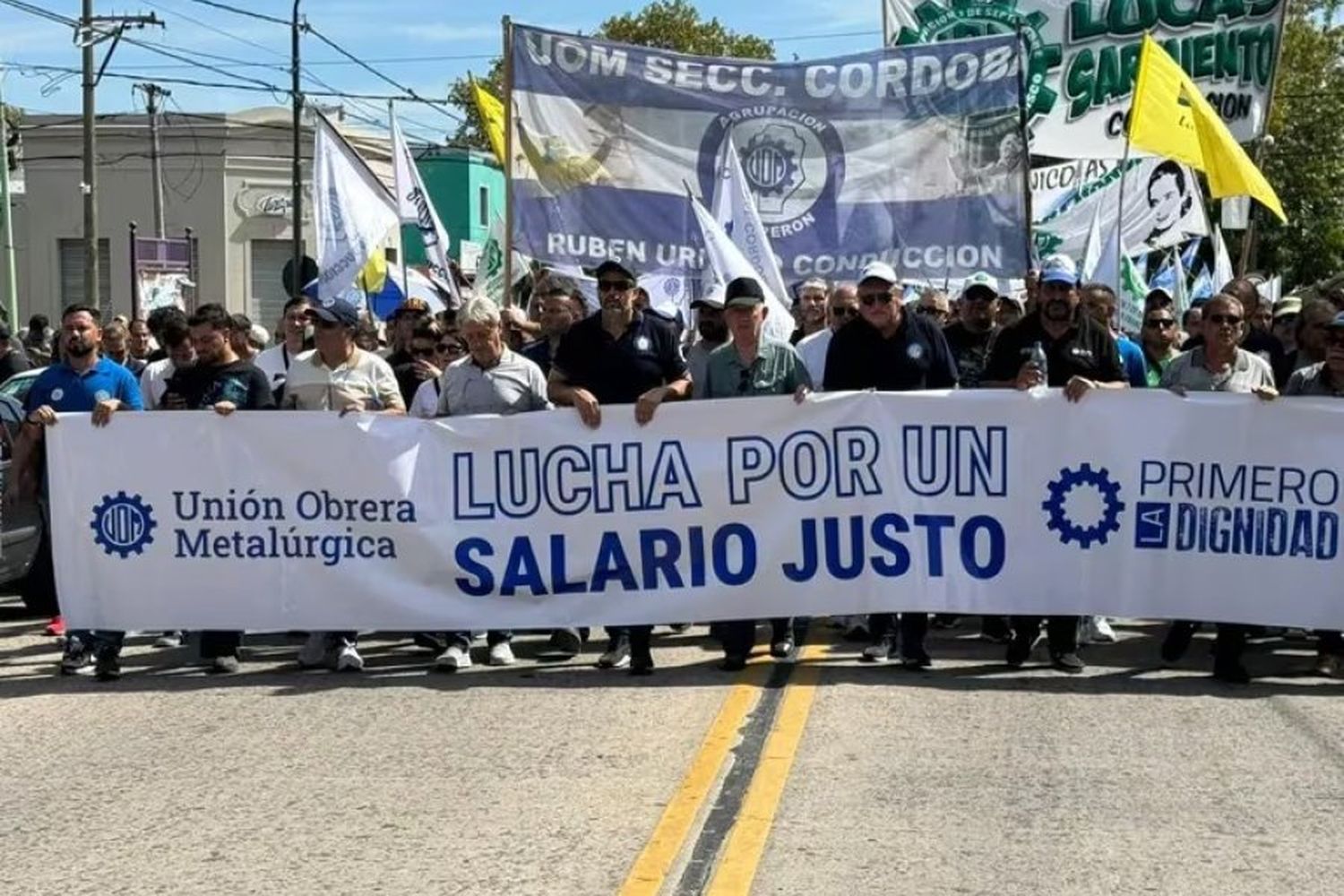 Anunciaron un paro por tiempo indeterminado en Acindar, que ya está paralizada por la caída en las ventas