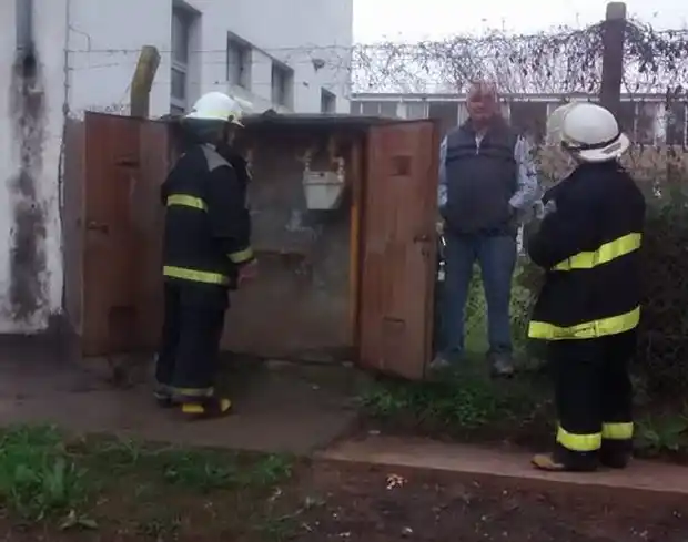 Bomberos acudieron a llamado de docentes por un escape de gas 
