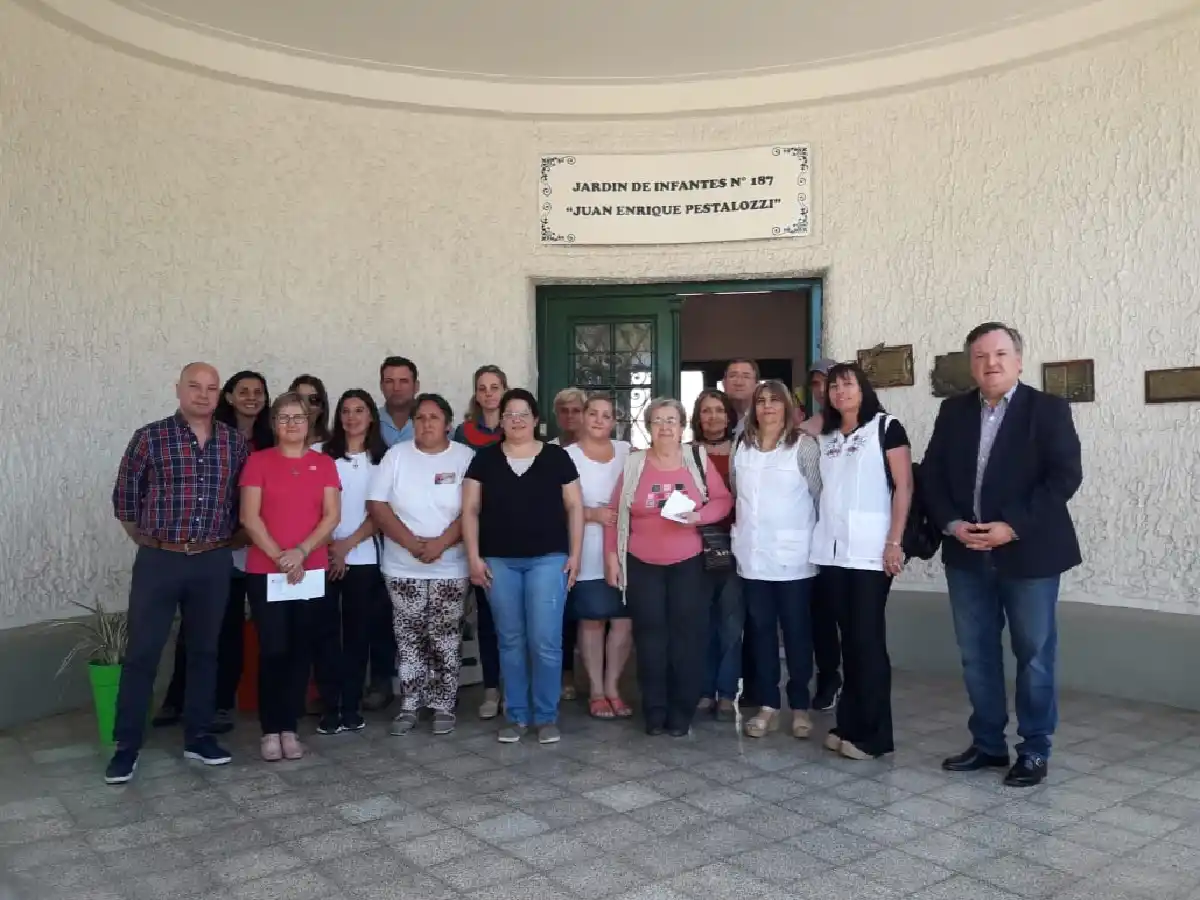 Michlig entregó aportes a instituciones de Hersilia