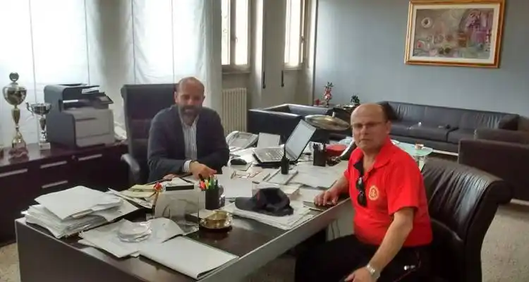 Fabio Giovanettoni estuvo en Italia liderando una delegación de Bomberos