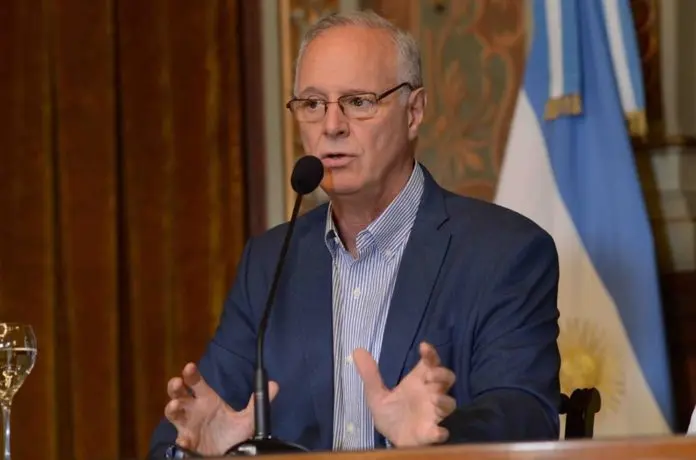 Gollan insiste en que la curva de contagios “está aplanada” en la Provincia