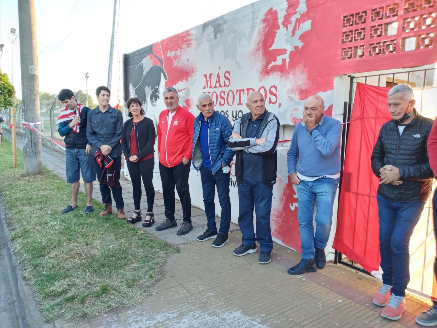 Esposa e hijos de Marcos Lorenzo compartieron con Horacio Rodríguez, "Bocha" Flores, Romeo y Verón.