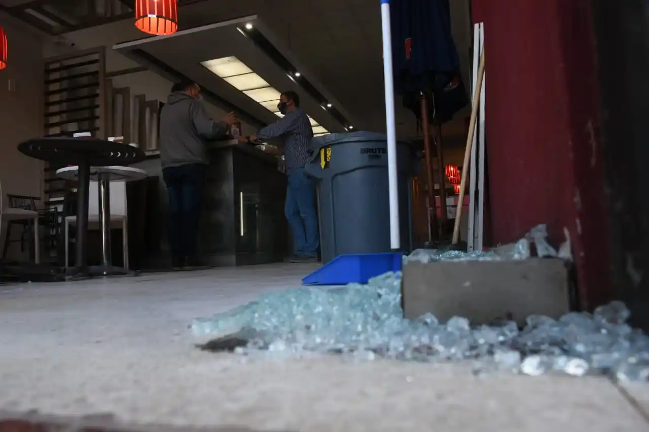 Otra vez, robo y destrozos en una heladería de pleno Boulevard