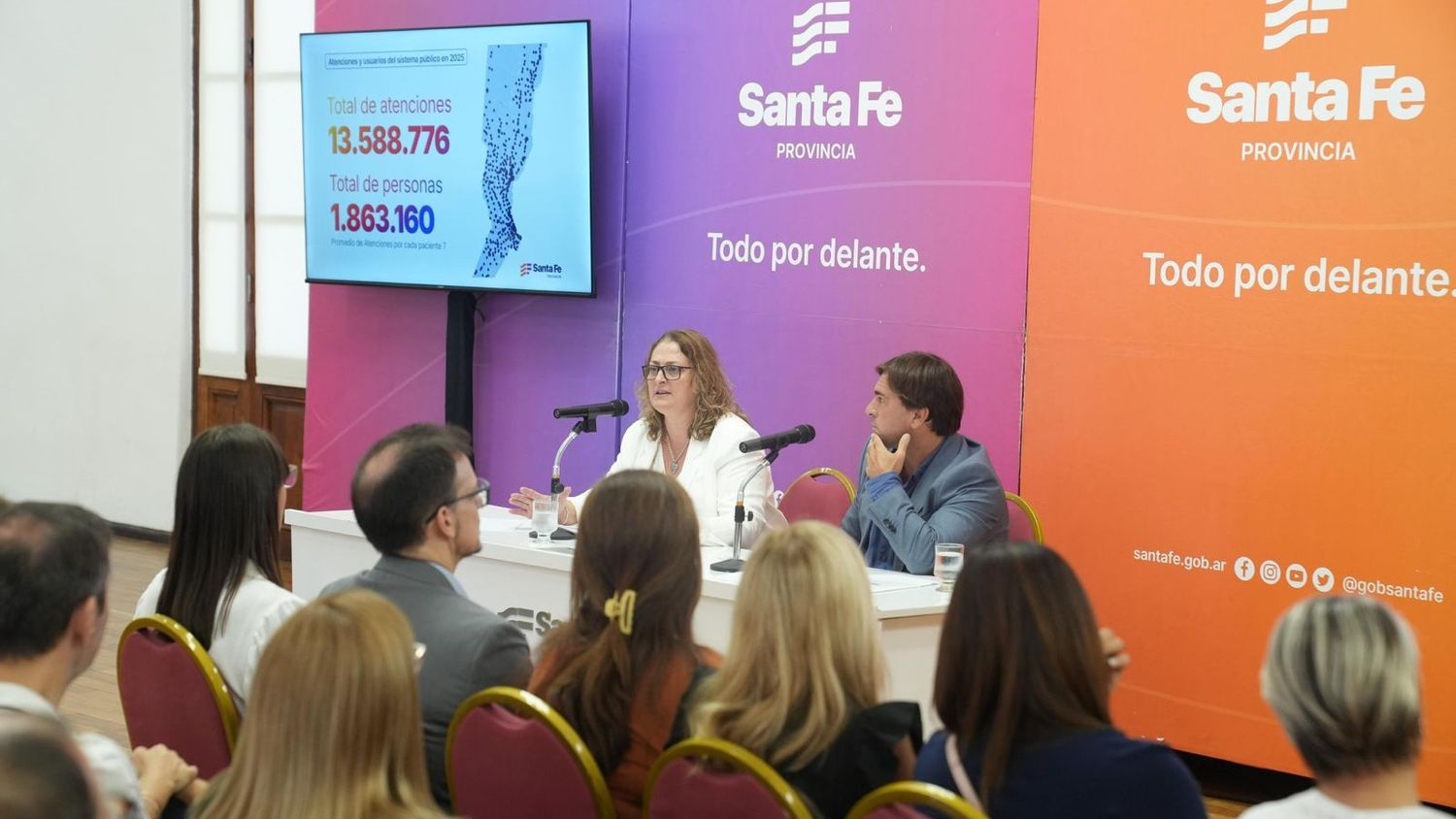 “Lo que Nación nos quita, la Provincia lo da”: Santa Fe refuerza el sistema de salud ante la falta de medicamentos