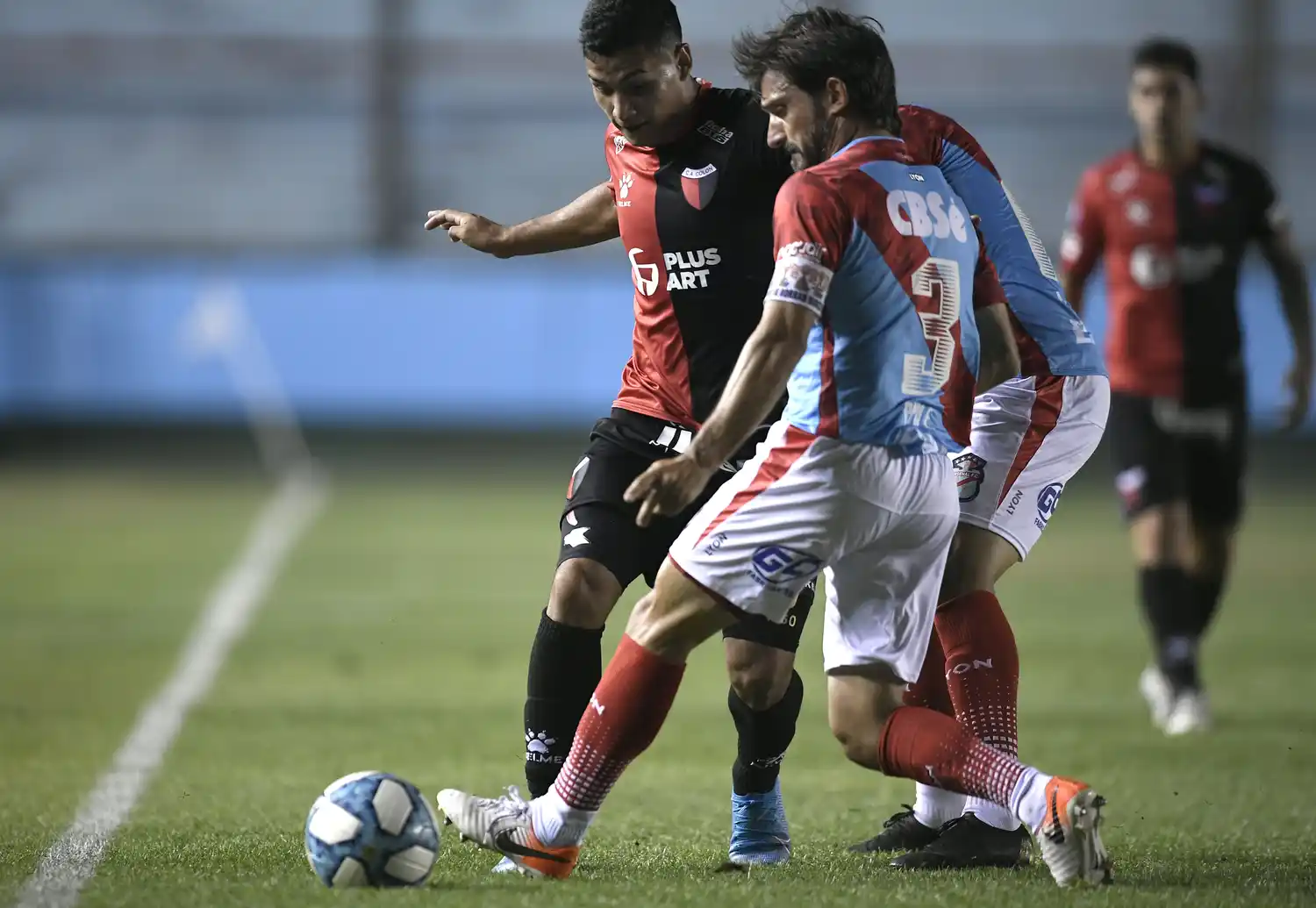 Colón no pudo contra Arsenal en Sarandí