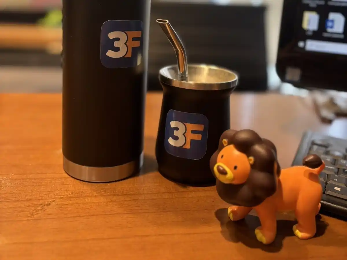 El intendente festejó el triunfo de los libertarios